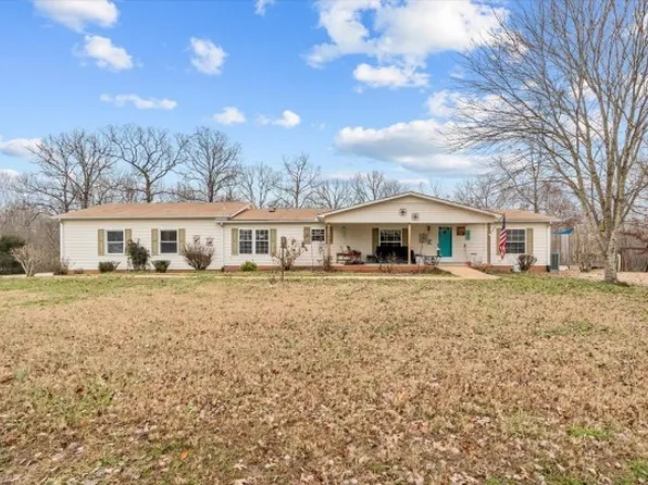 305 Lucas Ridge Ln, Waverly, TN 37185