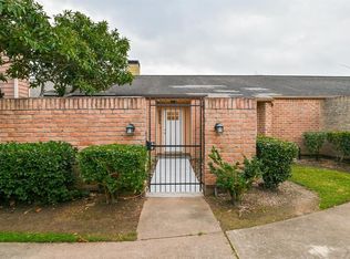 10678 Bexley Dr, Houston, TX 77099