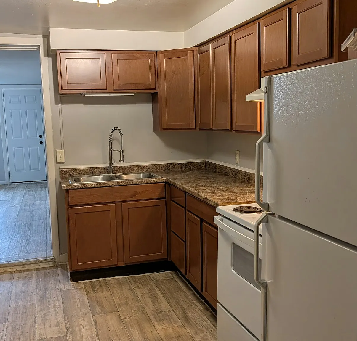 35 Clinton Street, Unit 35B — Photo 1