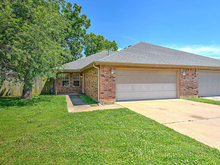 2766 W Wildwood Dr — Photo 28