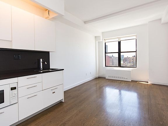 4th image of 212 W 91st St APT 1015
