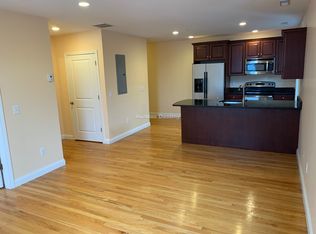 100 Fellsway West 204, Somerville, MA 02145