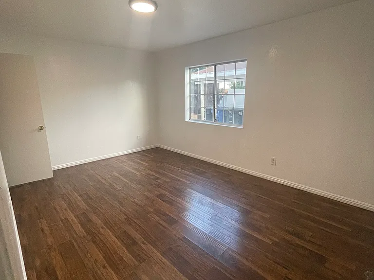 714 S Record Ave — Photo 12