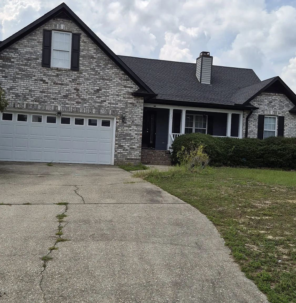 3 bed, 1444 sqft, $2,100 — Photo 1