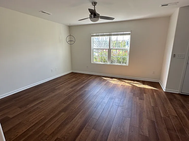 1719 Overcreek Cir — Photo 11