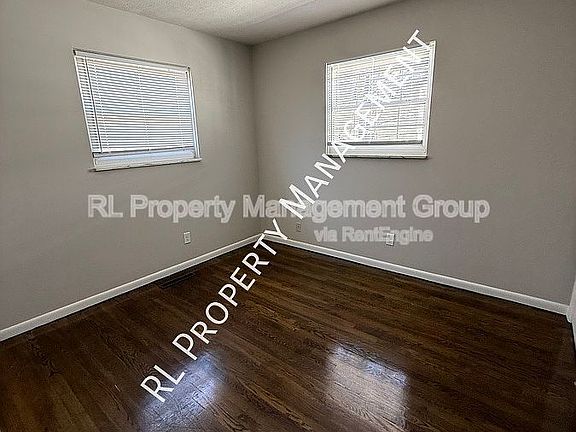 2nd image of 284 Broadmeadows Blvd APT D