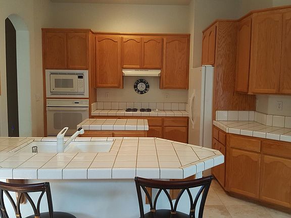 5th image of 4744 Corona Cir