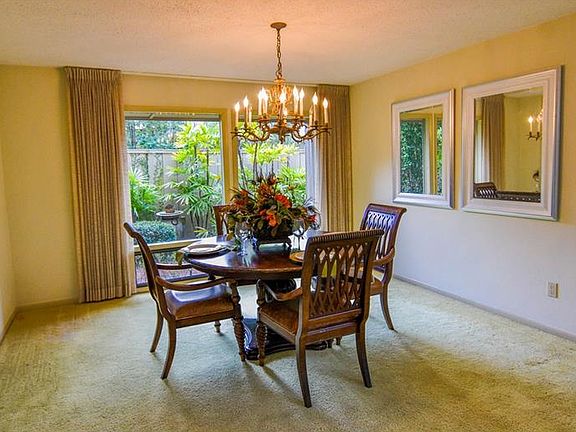 5th image of 105 Red Cedar Dr
