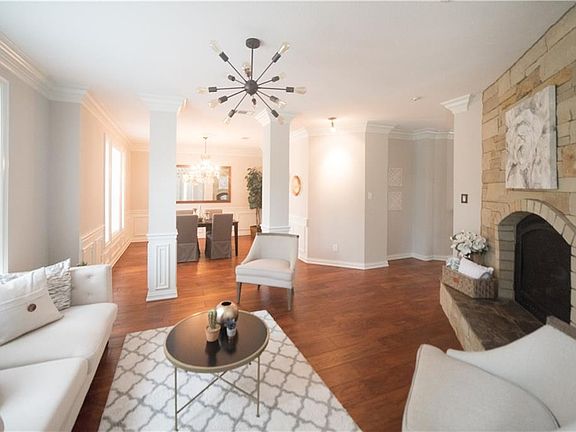 5th image of 2049 Golden Bear Dr
