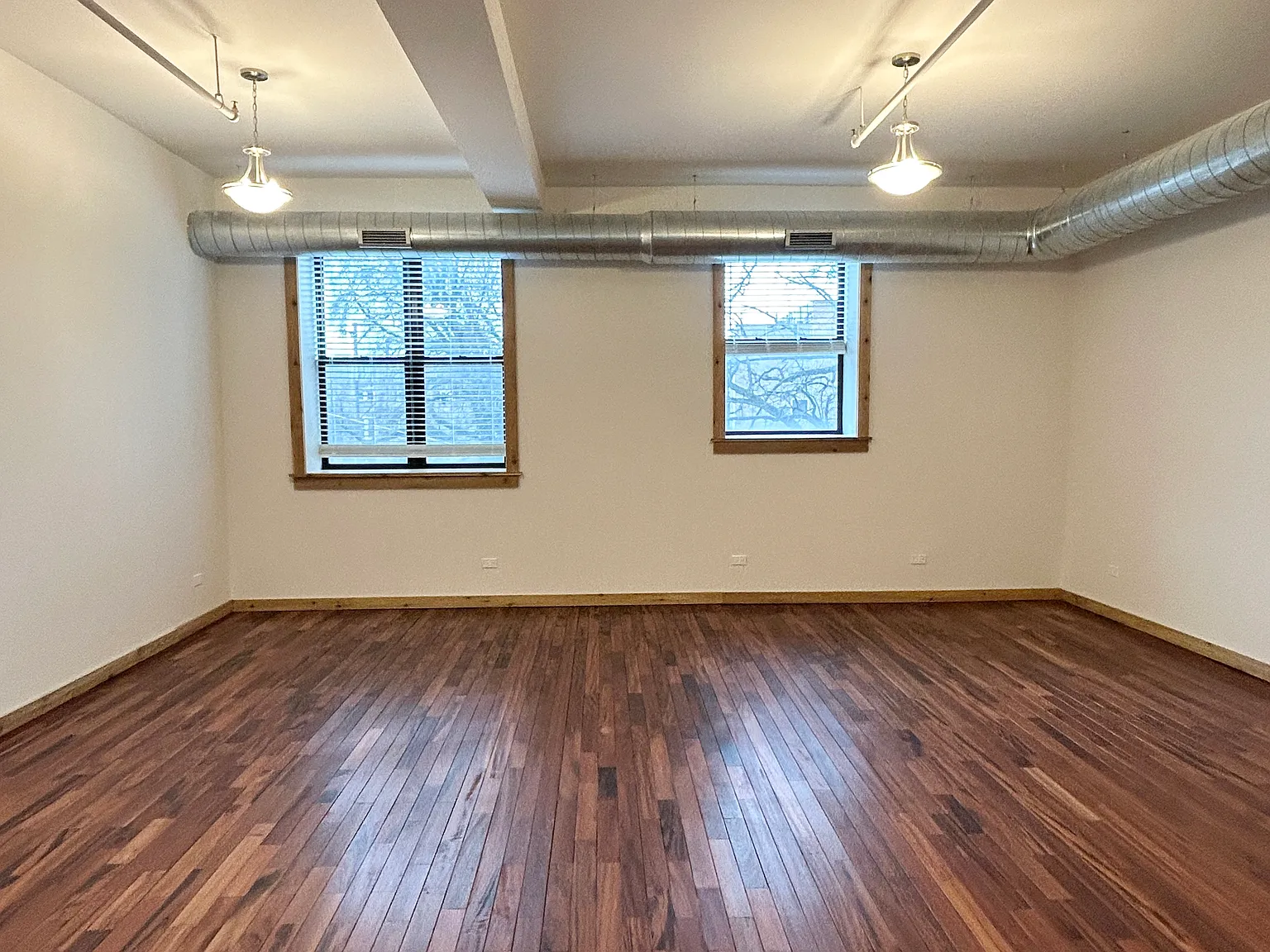 2 bed, 1010 sqft, $2,700 — Photo 4