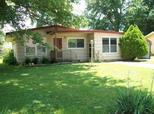 1122 31st Ter, Parsons, KS 67357