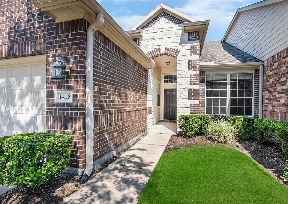 1st image of 14118 Commons Cove Ct