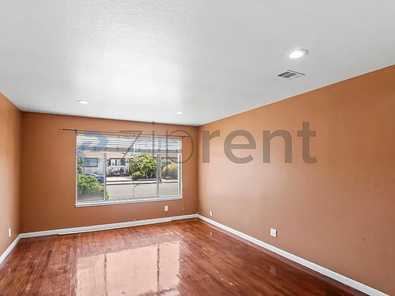 13933 Santiago Rd — Photo 5