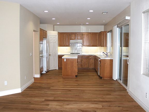 Kitchen view from family rm