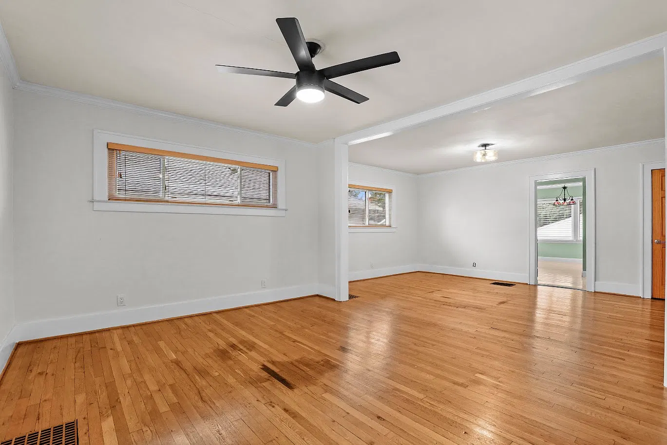 3 bed, 1312 sqft, $2,200 — Photo 4