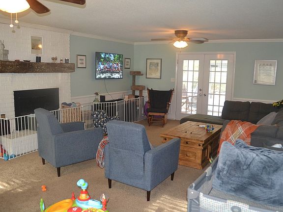 4th image of 665 Chimney Hill Cir N