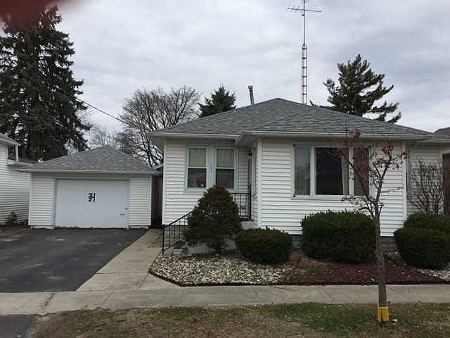 1st image of 107 E Bement St