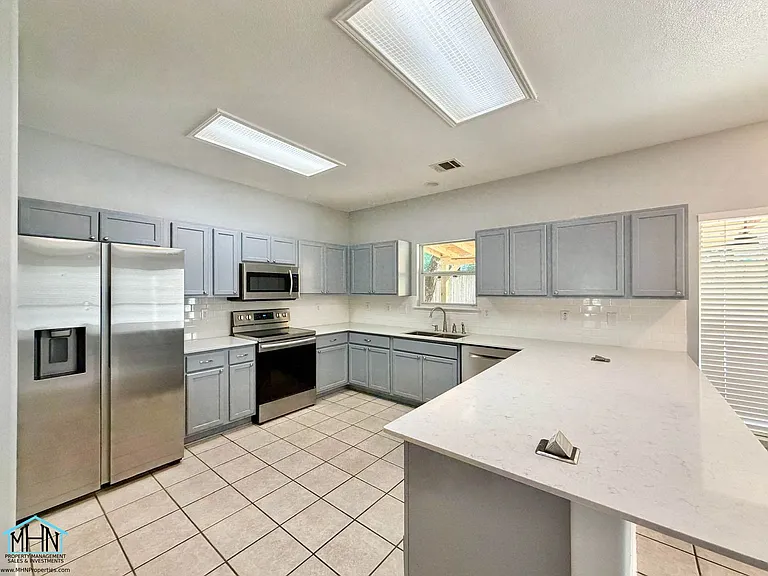 518 Willow Grove Dr — Photo 12
