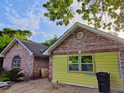 725 Huntlee Dr, New Orleans, LA, 70131