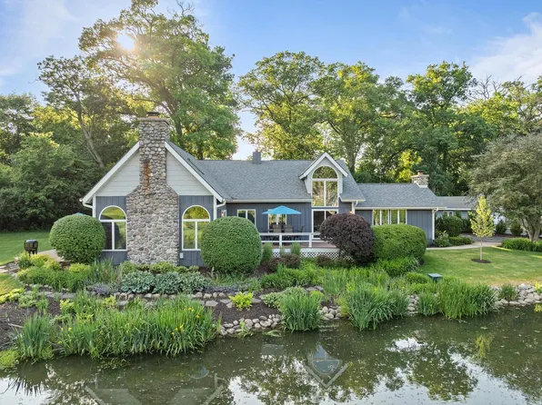 1817 N Wildwood DRIVE, Lake Geneva, WI 53147