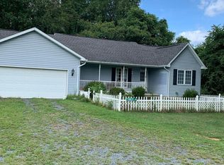 7 Bailey Ln, Amissville, VA 20106