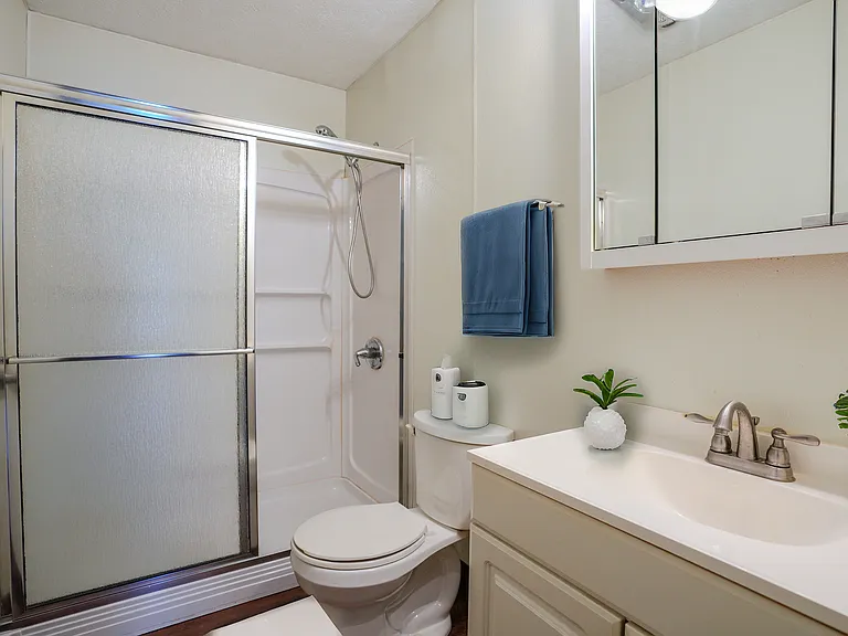 855 S Hazel St #3 — Photo 6