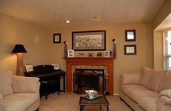4th image of 6923 Lynaria Ct