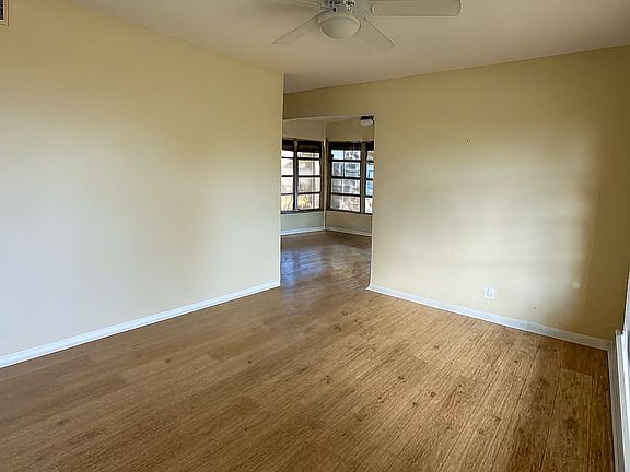 3rd image of 2448 Austin Ave