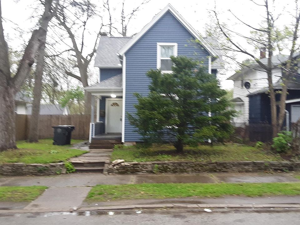 1st image of 1718 Marine St