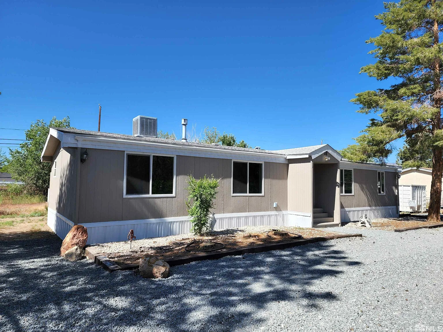 17740 Cold Springs Dr photo 1