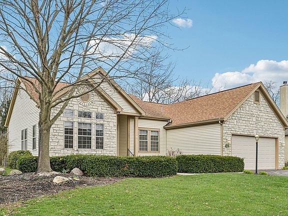 3rd image of 2091 Mayflower Cir