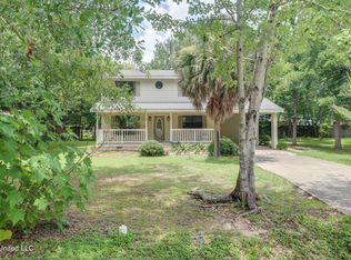 6910 Apuwai Pl, Diamondhead, MS 39525