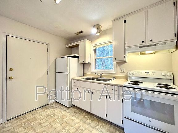 5th image of 121 Citadel Dr APT 216