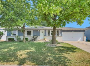 1422 W 97th Pl, Crown Point, IN 46307