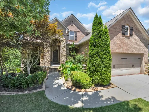 1040 Chelsey Way, Roswell, GA 30075