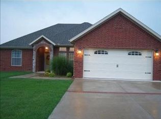 106 Blair Cir, Pea Ridge, AR 72751