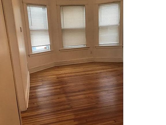 5th image of 155 Sherwood Ave Floor 2