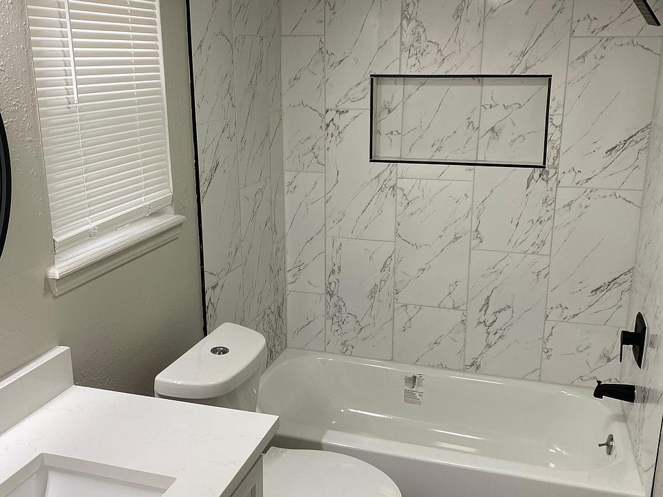 2nd image of 735 NW 30th St #1B