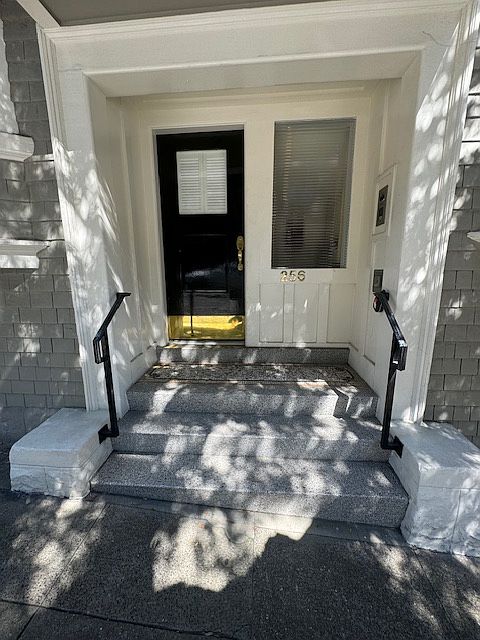 1st image of 256 Presidio Ave APT 4