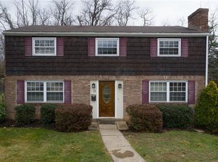 418 Woodhaven Dr, Monroeville, PA 15146