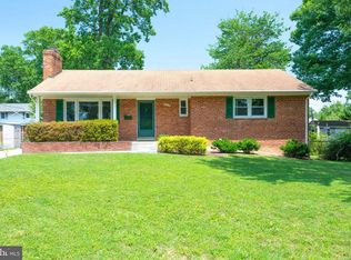 7418 Hogarth St, Springfield, VA 22151