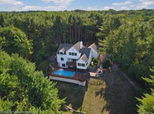 3597 Lippincott Rd, Lapeer, MI 48446