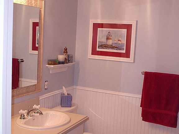 main bath w/ double sinks