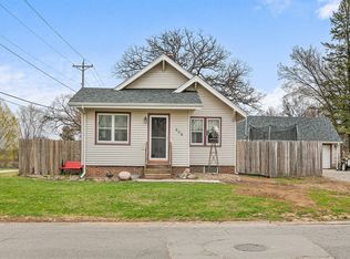 406 S Oak Park Ave, Colfax, IA 50054
