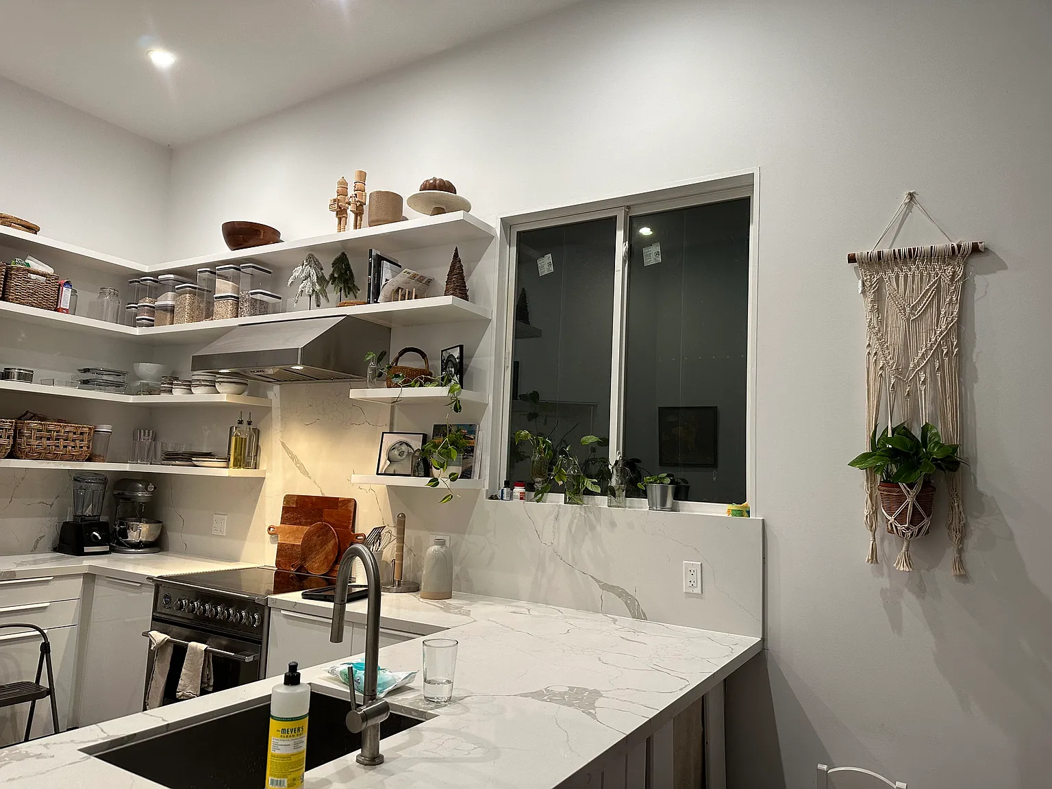2224 Grant St APT E photo 1