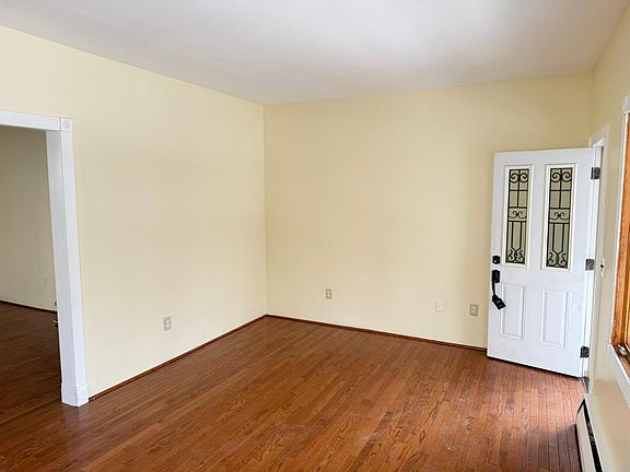 3rd image of 7 Sturdevant St