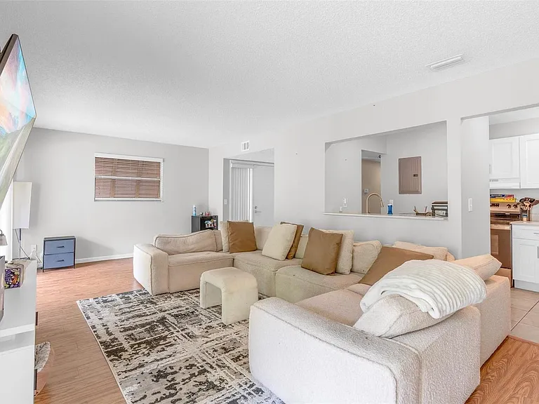 140 Orchid Woods Ct #15B — Photo 14