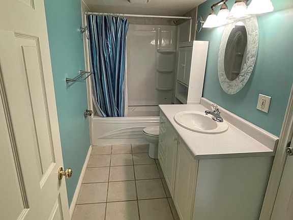 5th image of 16205 87th Ave NW #B