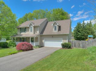 1004 Robin Rd, Blacksburg, VA 24060