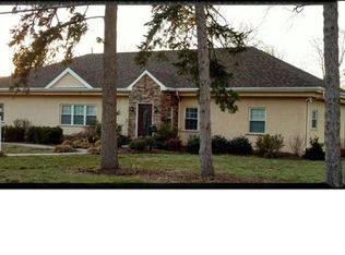 8100 Macarthur Rd, Wyndmoor, PA 19038